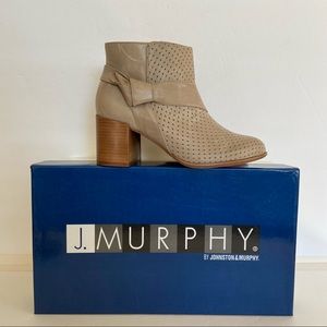 Johnston & Murphy Side Zip Stacked Heel Ankle Boots
